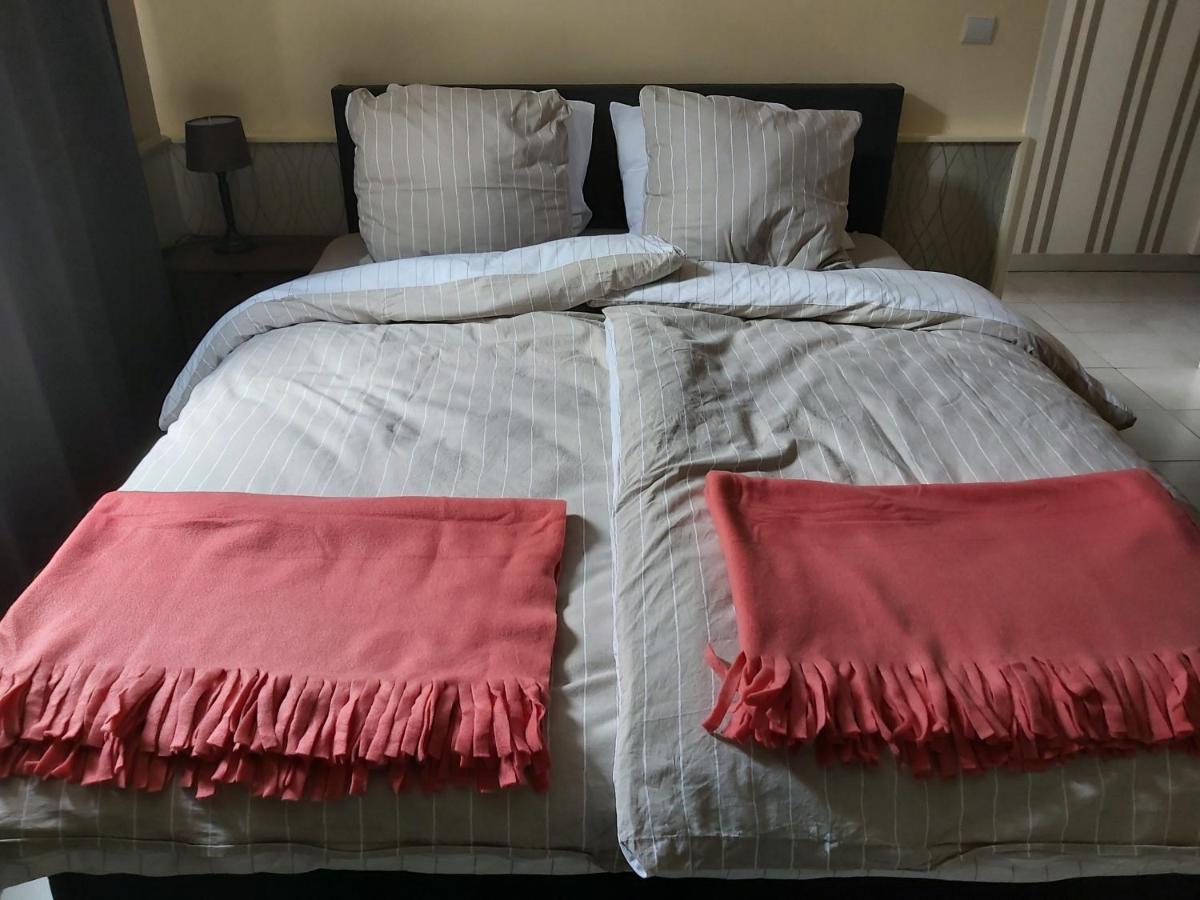 Het Leeuwerikennest Apartment ออสเทนด์ ภายนอก รูปภาพ
